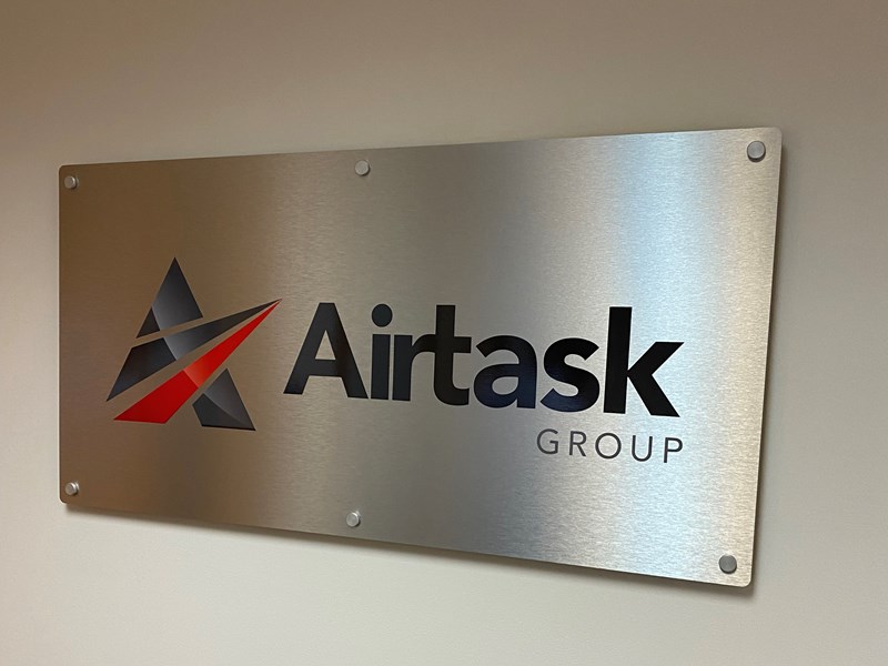 signs for warehouse